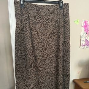 Leopard midi skirt